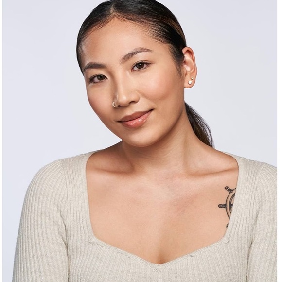 Wander Beauty Lip Retreat Oil in Skinny Dip - Picture 4 of 16